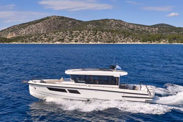 Quarken 35 Cabin Tourer