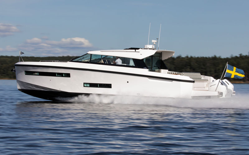 Delta Powerboats 48 coupe